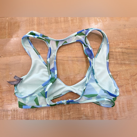 AERIE Scoop Green geometric triangle bikini top - Picture 4 of 6